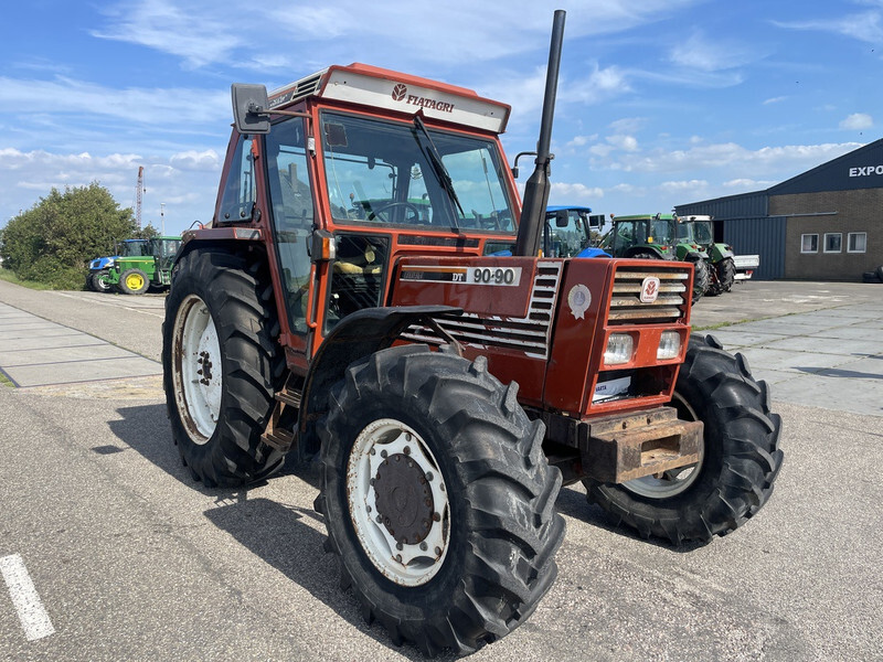 Fiat 90-90 DT - Traktor: das Bild 3 Fiat 90-90 DT - Traktor: das Bild 3