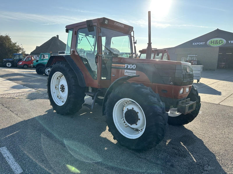 Fiat F100 - Traktor: das Bild 3 Fiat F100 - Traktor: das Bild 3