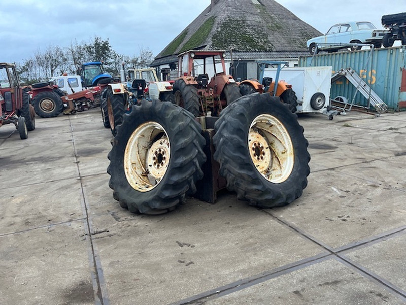 Firestone 18.4 R34 - Felge: das Bild 5 Firestone 18.4 R34 - Felge: das Bild 5