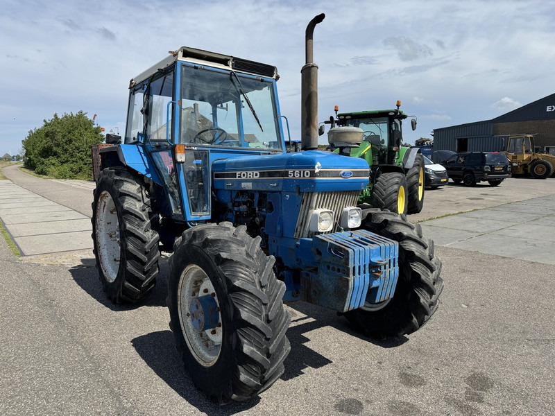 Ford 5610 - Traktor: das Bild 3 Ford 5610 - Traktor: das Bild 3