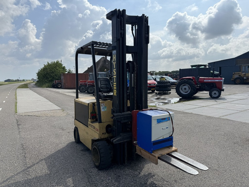 Hyster E2.50XL - Elektrostapler: das Bild 3 Hyster E2.50XL - Elektrostapler: das Bild 3