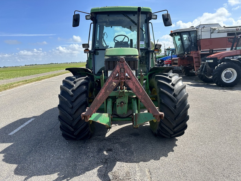 John Deere 6200 - Traktor: das Bild 2 John Deere 6200 - Traktor: das Bild 2
