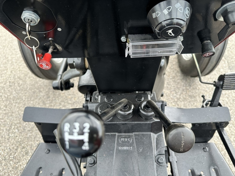 Traktor neu kaufen Massey Ferguson 290: das Bild 6