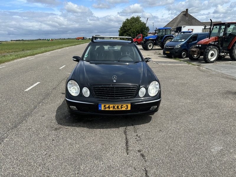 Mercedes-Benz E-Klasse 240 - PKW: das Bild 2 Mercedes-Benz E-Klasse 240 - PKW: das Bild 2