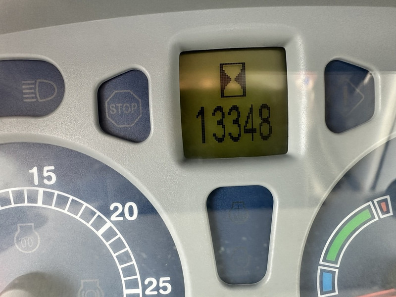 New Holland T7.210 - Traktor: das Bild 5 New Holland T7.210 - Traktor: das Bild 5