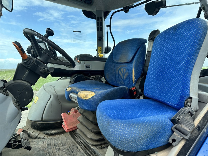 New Holland T7.210 - Traktor: das Bild 4 New Holland T7.210 - Traktor: das Bild 4
