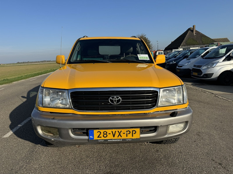 Toyota Land Cruiser - PKW: das Bild 2 Toyota Land Cruiser - PKW: das Bild 2