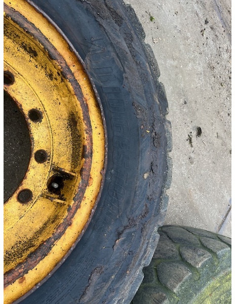 Volvo 17.5R25 - Felge: das Bild 4 Volvo 17.5R25 - Felge: das Bild 4
