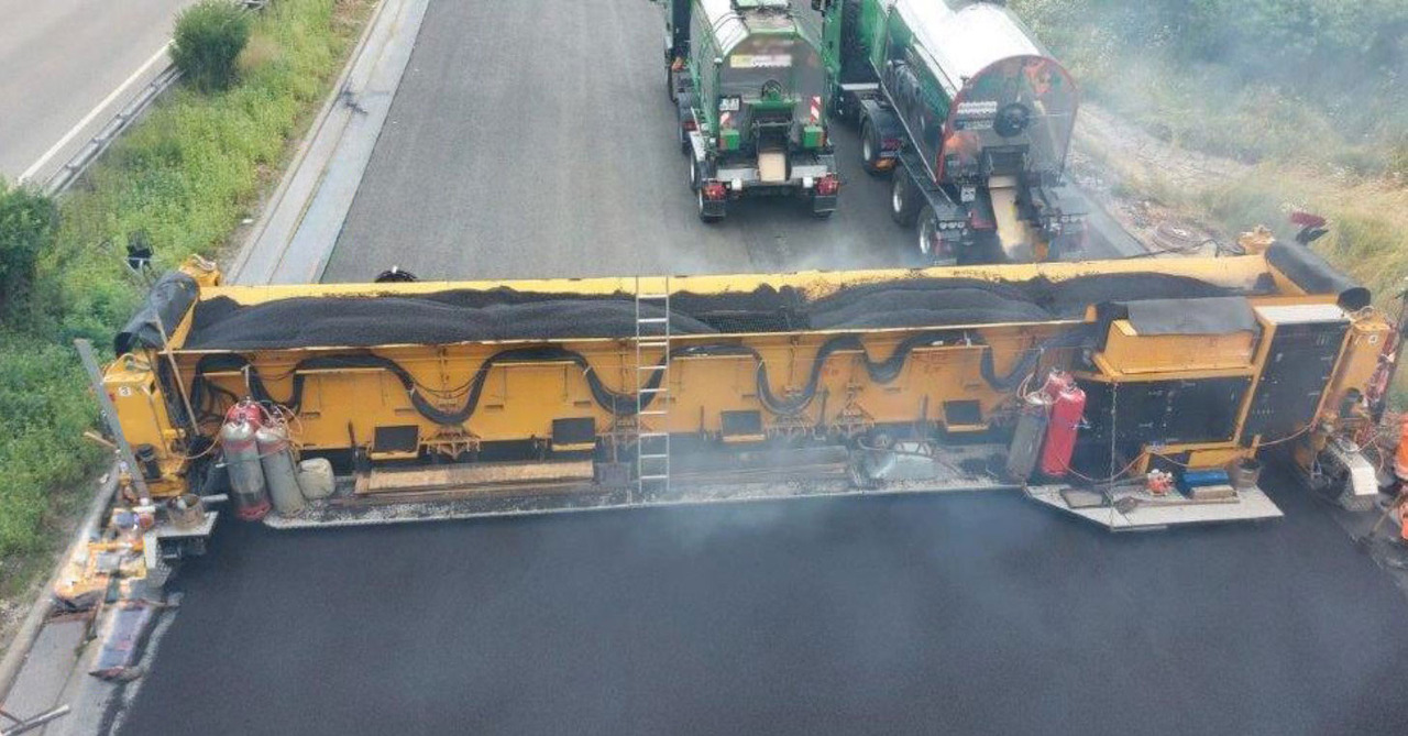 AGT GEB 14500C - Asphaltfertiger/ Straßenfertiger: das Bild 4 AGT GEB 14500C - Asphaltfertiger/ Straßenfertiger: das Bild 4