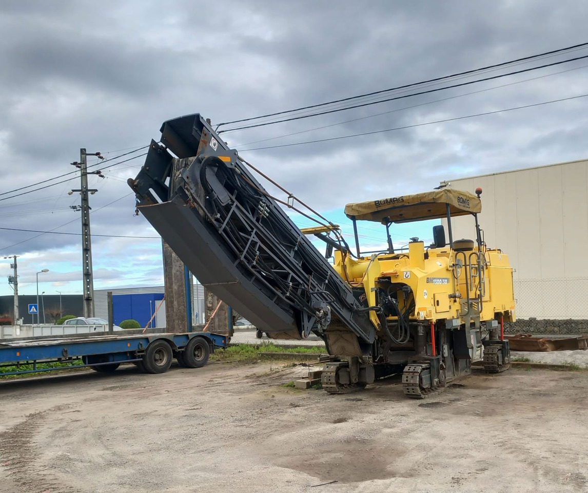 Bomag BM 1300/30 - Kaltfräse: das Bild 2 Bomag BM 1300/30 - Kaltfräse: das Bild 2