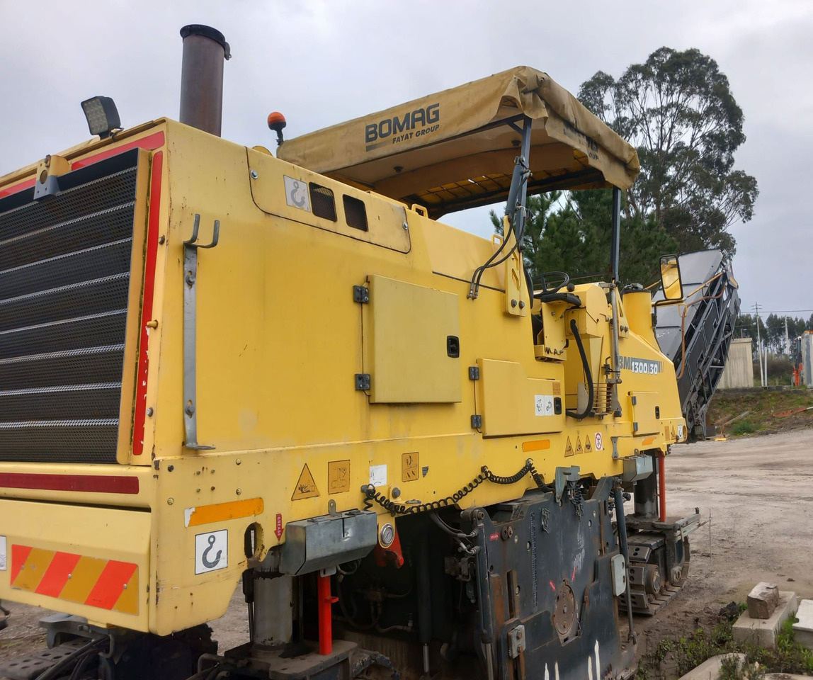 Bomag BM 1300/30 - Kaltfräse: das Bild 3 Bomag BM 1300/30 - Kaltfräse: das Bild 3