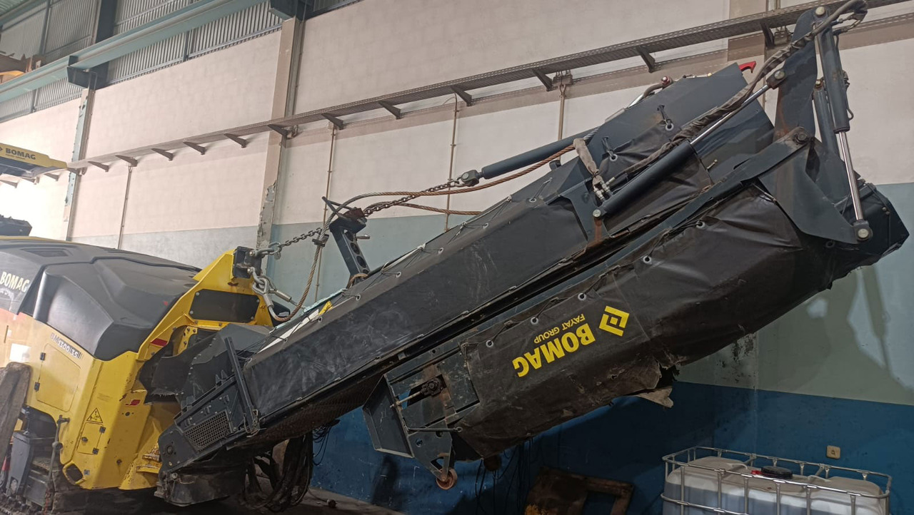 Bomag BM 1300/35 - Kaltfräse: das Bild 5 Bomag BM 1300/35 - Kaltfräse: das Bild 5