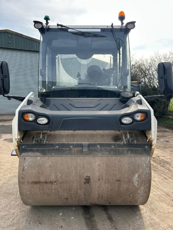Bomag BW 161 AD-5 - Walzen: das Bild 4 Bomag BW 161 AD-5 - Walzen: das Bild 4