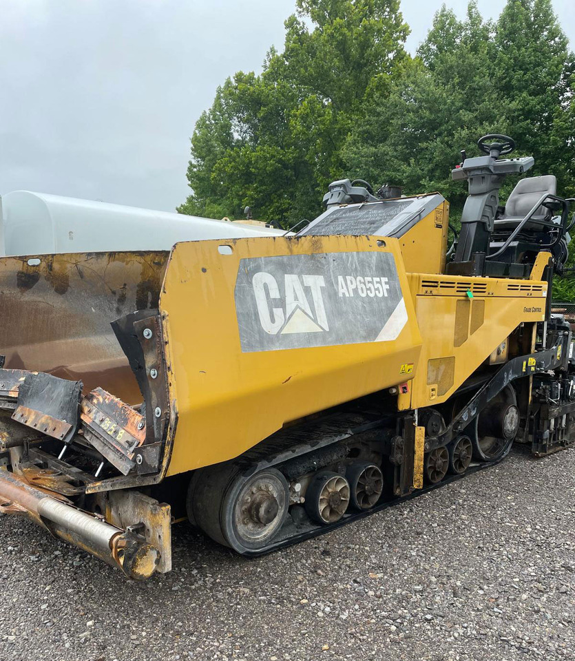 Caterpillar AP655F - Asphaltfertiger/ Straßenfertiger: das Bild 2 Caterpillar AP655F - Asphaltfertiger/ Straßenfertiger: das Bild 2