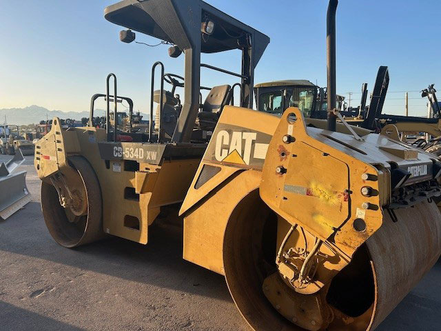 Caterpillar CB-543D XW - Walzen: das Bild 1 Caterpillar CB-543D XW - Walzen: das Bild 1