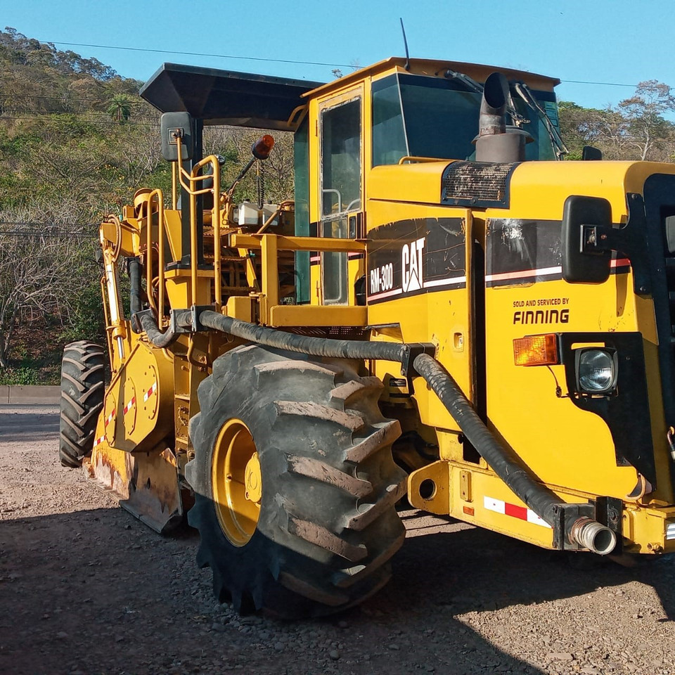 Caterpillar RM300 - Bodenstabilisierer: das Bild 2 Caterpillar RM300 - Bodenstabilisierer: das Bild 2