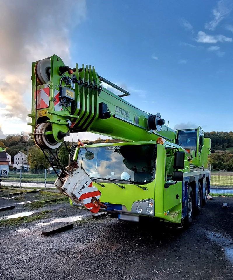 Demag AC 60-3 - Mobilkran: das Bild 4 Demag AC 60-3 - Mobilkran: das Bild 4