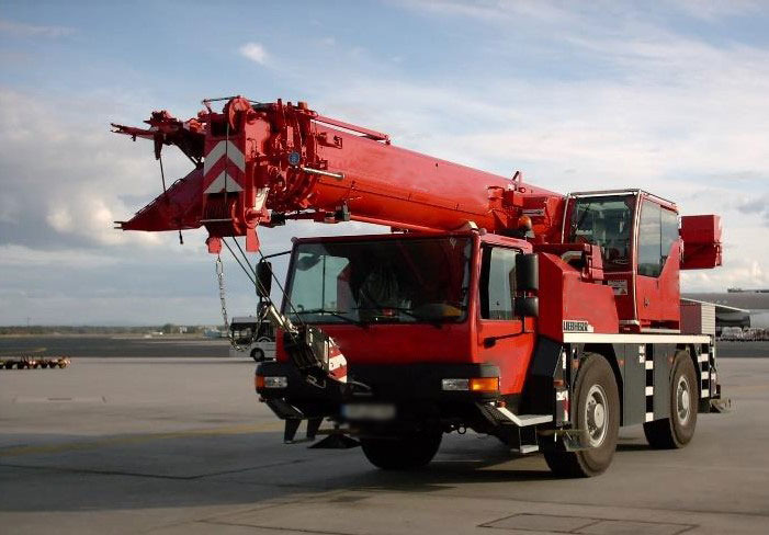 Liebherr LTM 1040-2.1 - Mobilkran: das Bild 1 Liebherr LTM 1040-2.1 - Mobilkran: das Bild 1