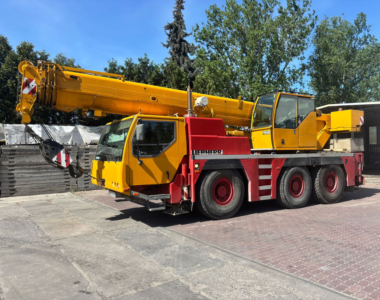 Liebherr LTM 1045-1 - Mobilkran: das Bild 2 Liebherr LTM 1045-1 - Mobilkran: das Bild 2