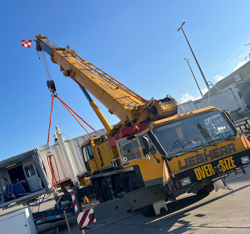 Liebherr LTM 1090-2 - Mobilkran: das Bild 1 Liebherr LTM 1090-2 - Mobilkran: das Bild 1