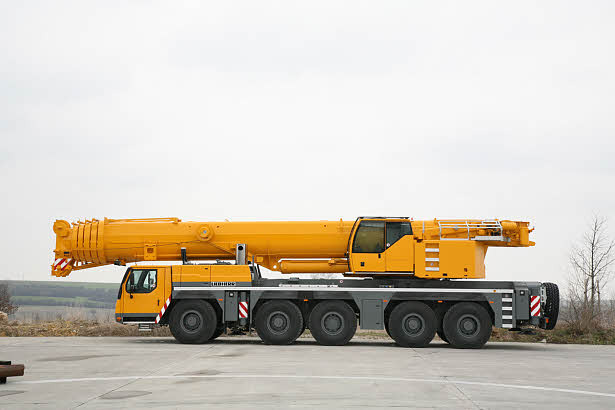 Mobilkran Liebherr LTM 1220-5.2: das Bild 1