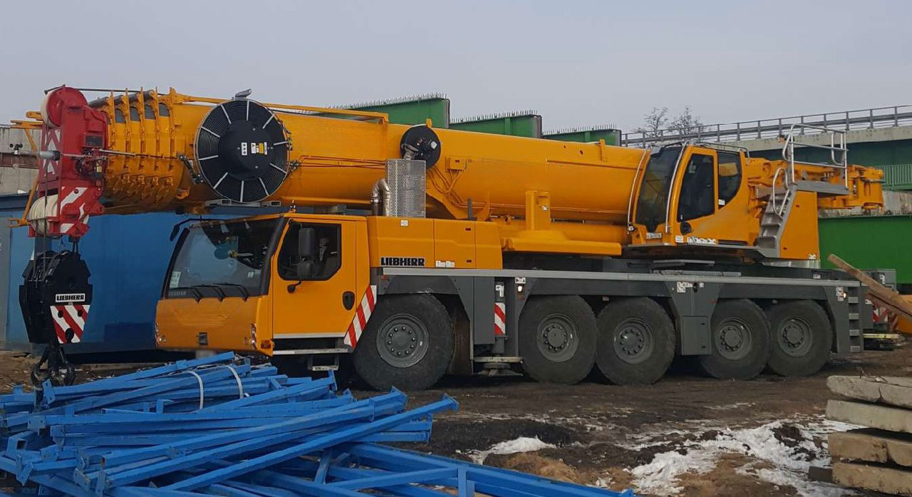 Liebherr LTM 1250-5.1 - Mobilkran: das Bild 2 Liebherr LTM 1250-5.1 - Mobilkran: das Bild 2