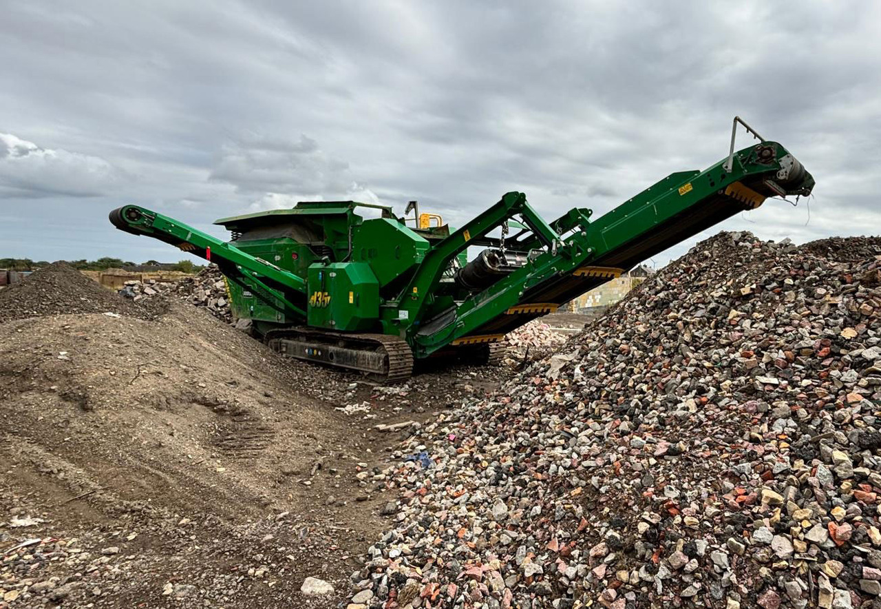 McCloskey J35 - Backenbrecher: das Bild 1 McCloskey J35 - Backenbrecher: das Bild 1