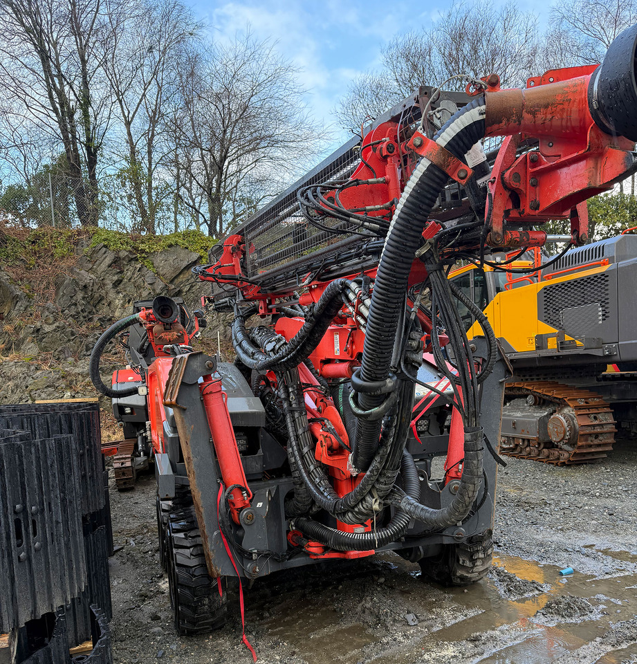 Sandvik Commando DC300Ri - Bohrgerät: das Bild 5 Sandvik Commando DC300Ri - Bohrgerät: das Bild 5