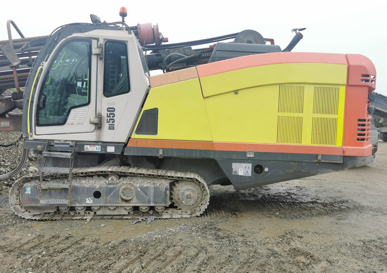 Sandvik DI550 - Bohrgerät: das Bild 2 Sandvik DI550 - Bohrgerät: das Bild 2
