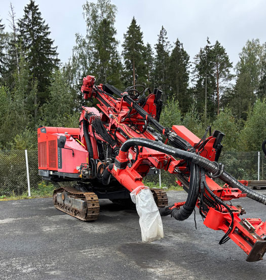 Sandvik DX800 S5 - Bohrgerät: das Bild 1 Sandvik DX800 S5 - Bohrgerät: das Bild 1