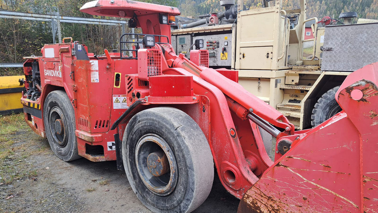Sandvik LH202 - Bergbaumaschine: das Bild 1 Sandvik LH202 - Bergbaumaschine: das Bild 1