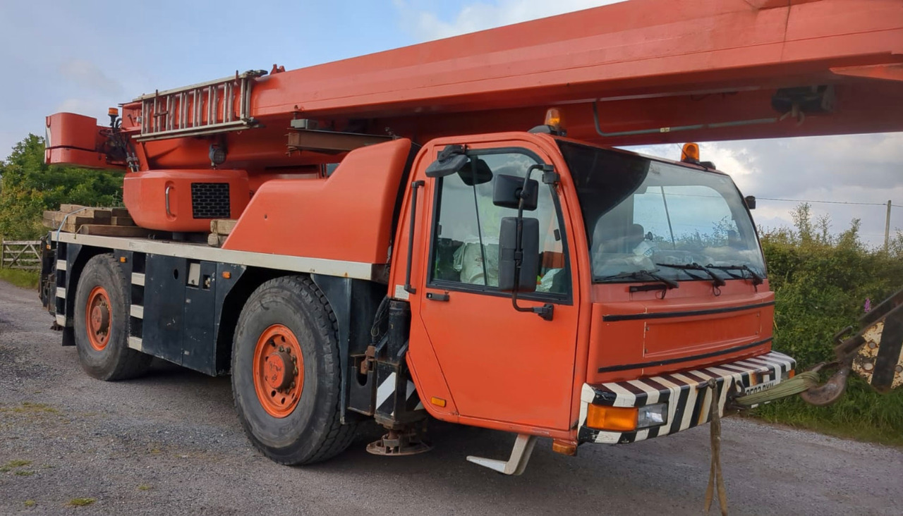 Terex PPM ATT 400-3 - Mobilkran: das Bild 1 Terex PPM ATT 400-3 - Mobilkran: das Bild 1