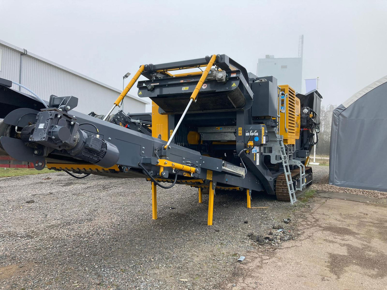 Tesab 700i - Backenbrecher: das Bild 4 Tesab 700i - Backenbrecher: das Bild 4