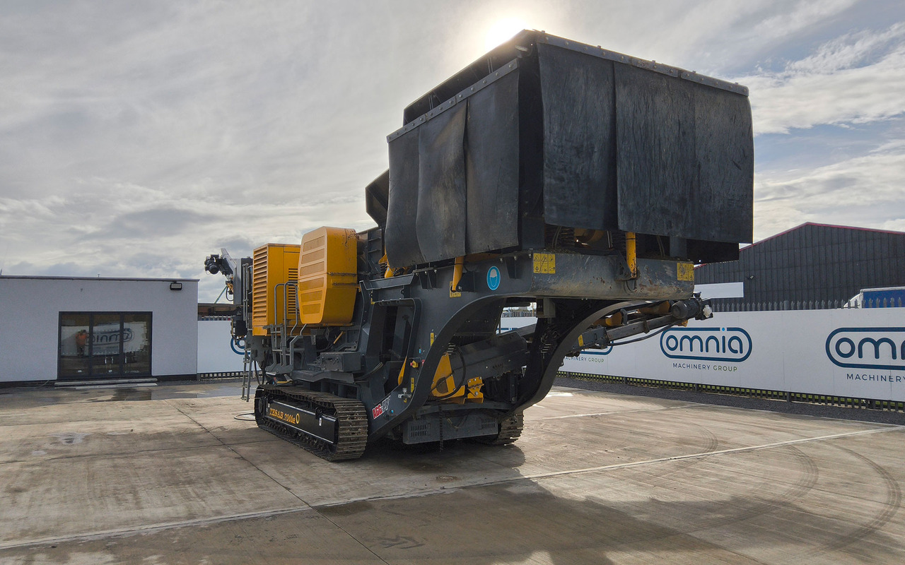 Tesab 700ie - Backenbrecher: das Bild 5 Tesab 700ie - Backenbrecher: das Bild 5