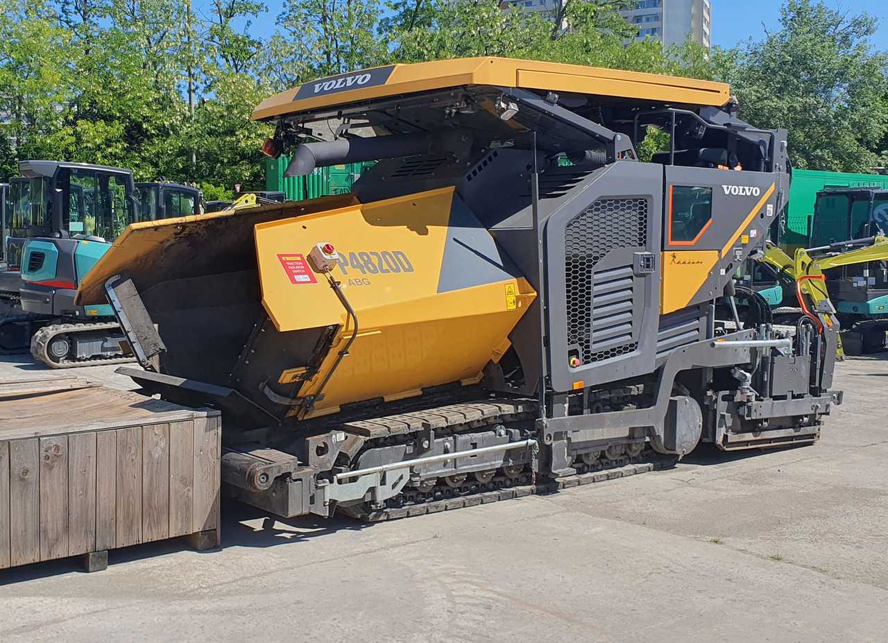 Volvo ABG P4820D - Asphaltfertiger/ Straßenfertiger: das Bild 1 Volvo ABG P4820D - Asphaltfertiger/ Straßenfertiger: das Bild 1