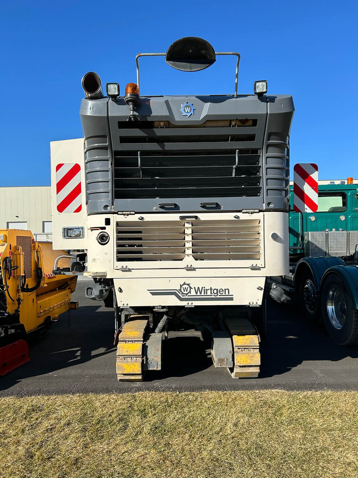 Wirtgen W 200 I - Kaltfräse: das Bild 4 Wirtgen W 200 I - Kaltfräse: das Bild 4