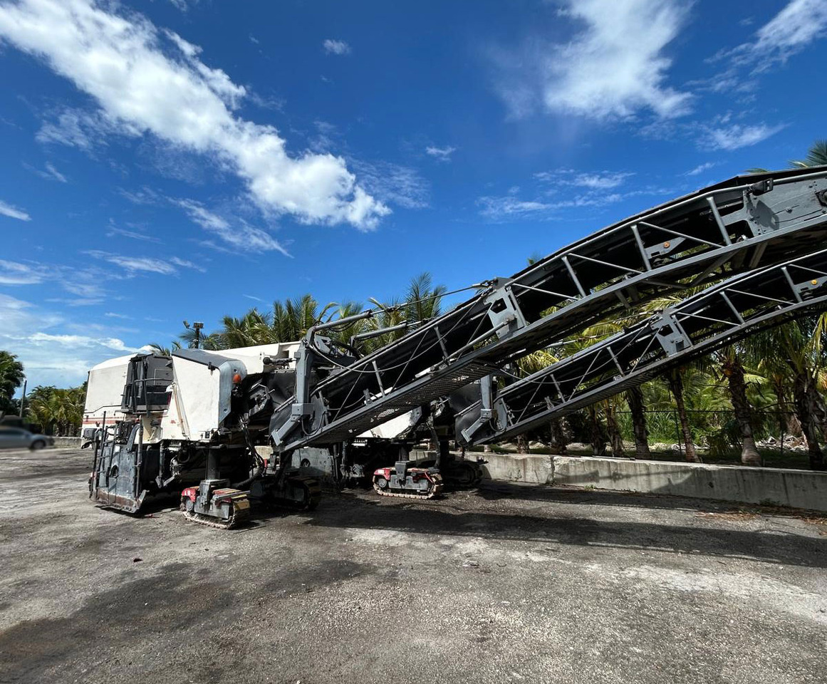 Wirtgen W 200 - Kaltfräse: das Bild 1 Wirtgen W 200 - Kaltfräse: das Bild 1