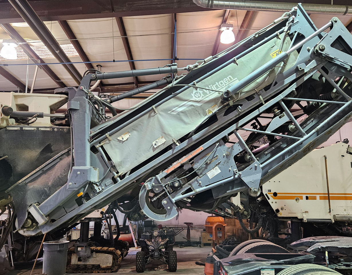 Wirtgen W 210 i - Kaltfräse: das Bild 4 Wirtgen W 210 i - Kaltfräse: das Bild 4