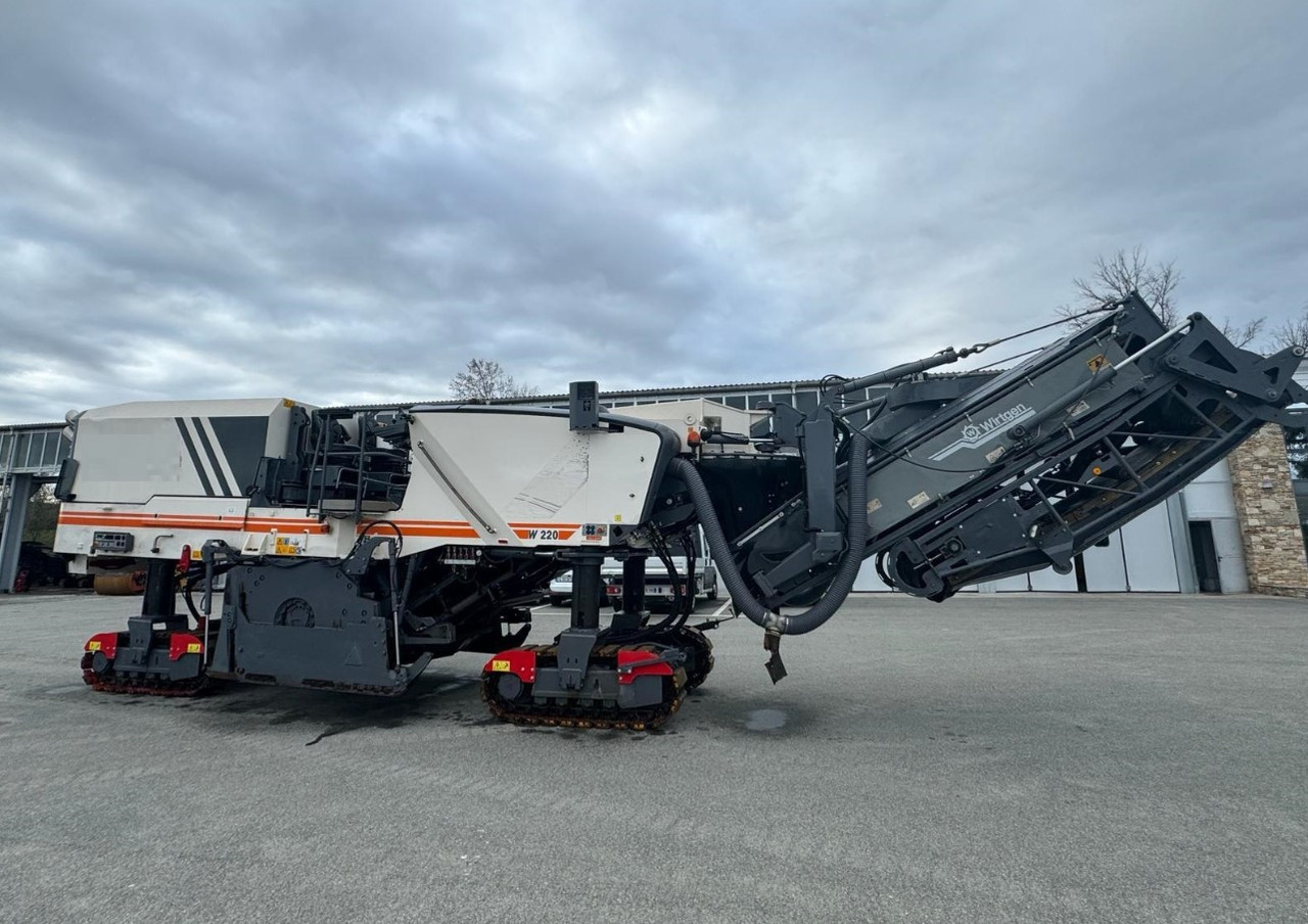 Wirtgen W 220 - Kaltfräse: das Bild 1 Wirtgen W 220 - Kaltfräse: das Bild 1