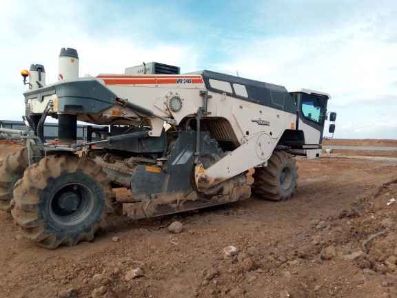 Wirtgen WR 240 I - Bodenstabilisierer: das Bild 3 Wirtgen WR 240 I - Bodenstabilisierer: das Bild 3