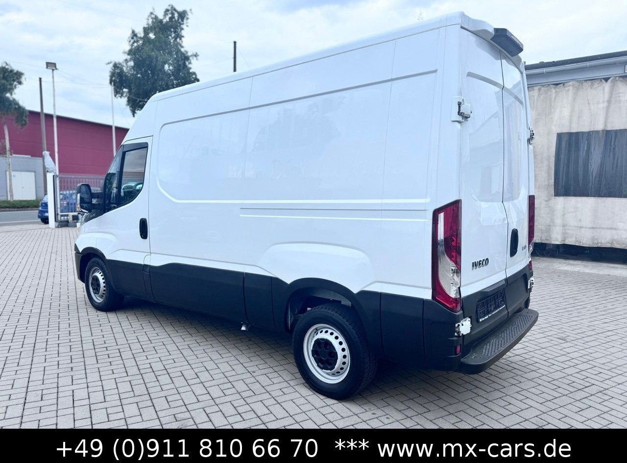 Kastenwagen Iveco Daily 35S11 Kasten L2H2: das Bild 7