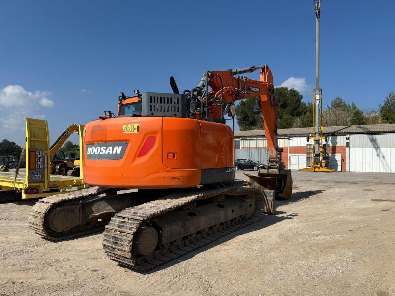 Doosan DX235LCR - Kettenbagger: das Bild 4 Doosan DX235LCR - Kettenbagger: das Bild 4