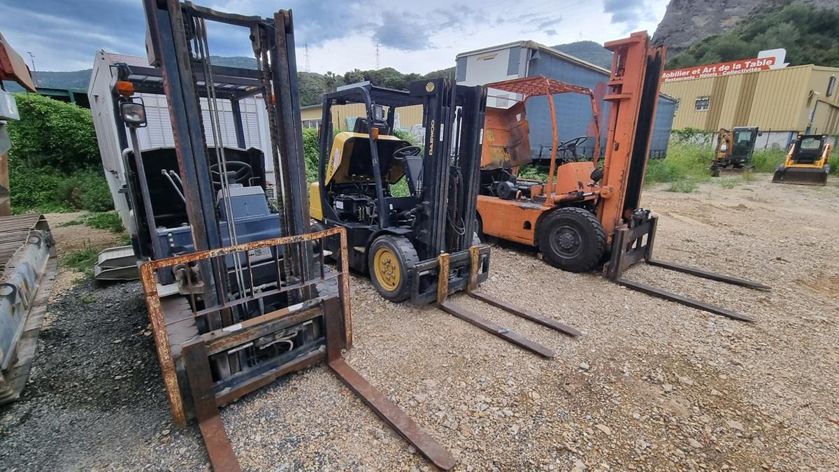 Komatsu FD25T - Dieselstapler: das Bild 1 Komatsu FD25T - Dieselstapler: das Bild 1
