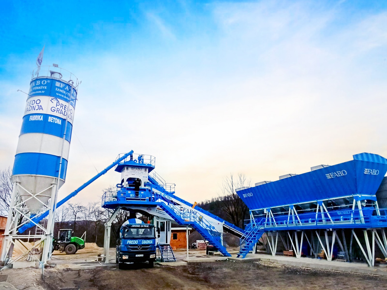 Betonmischanlage neu kaufen FABO COMPACT-110 CONCRETE PLANT | CONVEYOR TYPE: das Bild 1