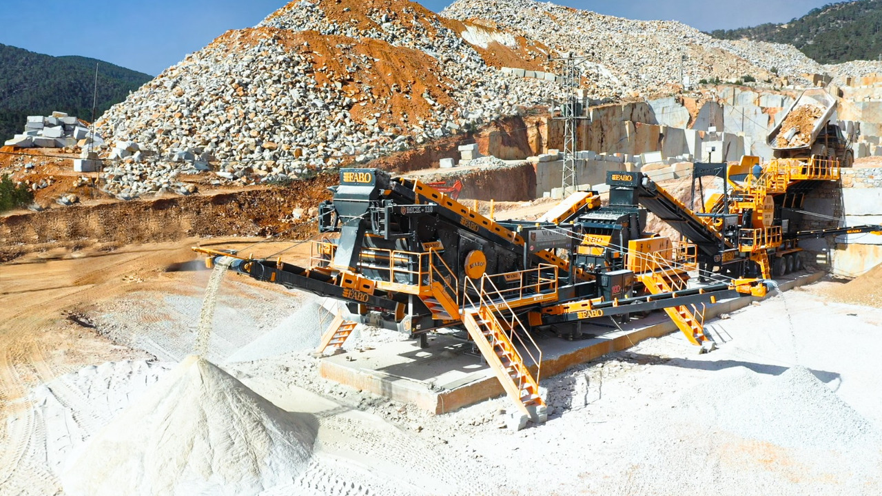 FABO mining machinery - crushing plant - Bergbaumaschine: das Bild 2 FABO mining machinery - crushing plant - Bergbaumaschine: das Bild 2