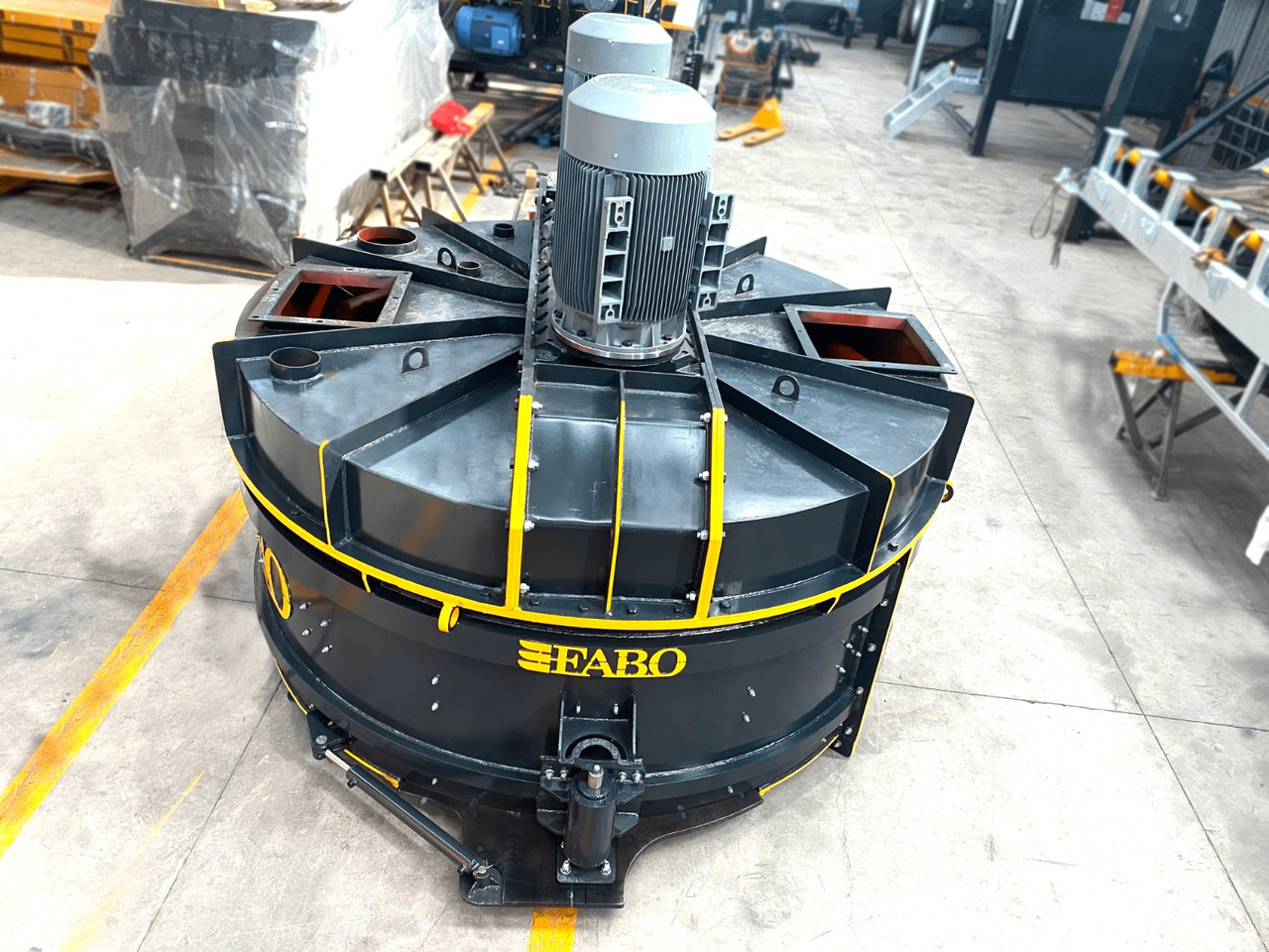 FABO twin shaft mixer - Betonmischer: das Bild 4 FABO twin shaft mixer - Betonmischer: das Bild 4