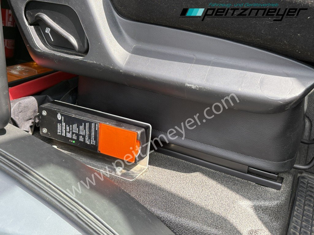 Kipper MAN TGS 26.460 FL 6x2 Kipper+Kran+Funk Lenkachse, 2-Seitenkipper, Atlas 172.3: das Bild 21