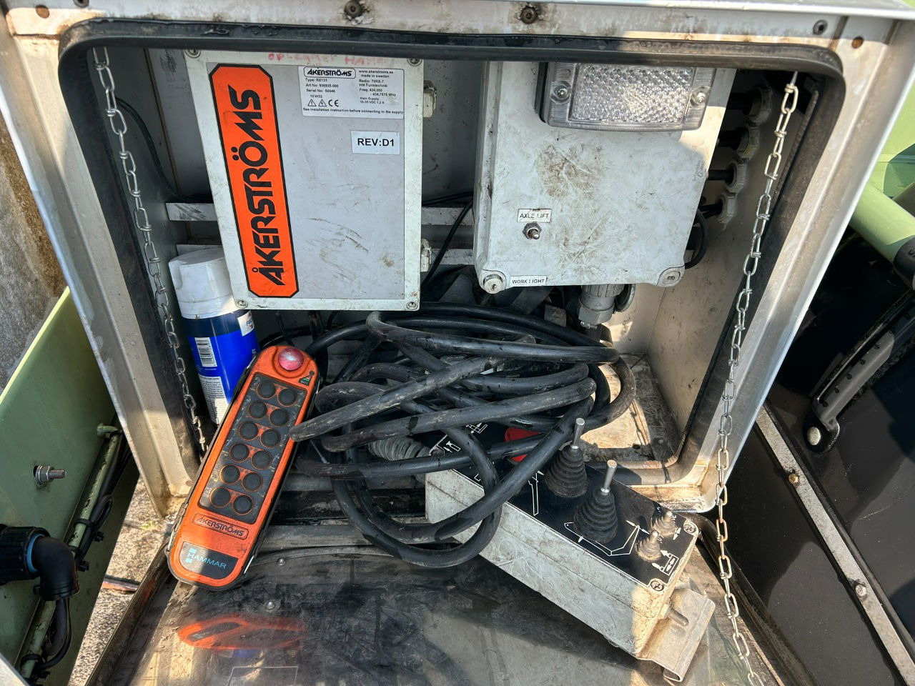 Hammar 195 HC / 20 ft, 2 x 20 ft 40 ft HC, power pack Diesel, Wireless controller 2 x, telescopic chassis - Container/ Wechselfahrgestell Auflieger: das Bild 5 Hammar 195 HC / 20 ft, 2 x 20 ft 40 ft HC, power pack Diesel, Wireless controller 2 x, telescopic chassis - Container/ Wechselfahrgestell Auflieger: das Bild 5