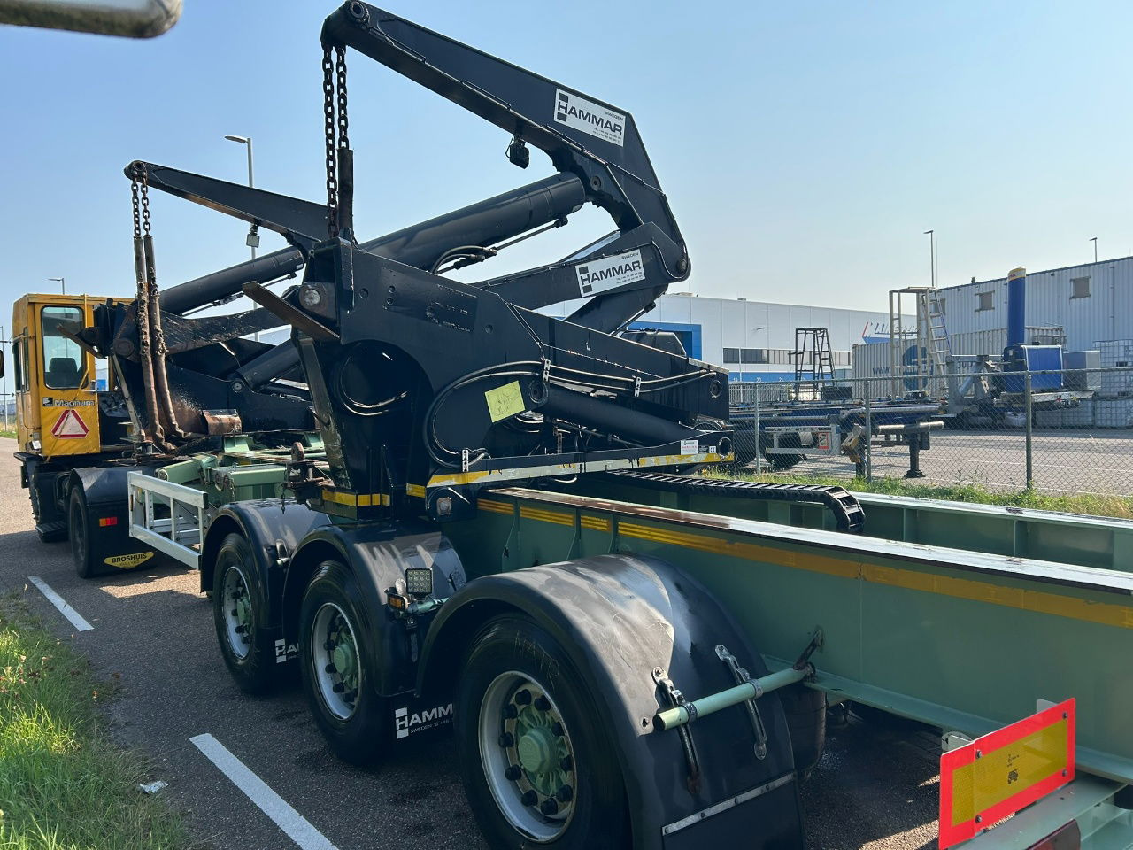 Hammar 195 HC / Wireless control / 33 tons / Telescopic chassis / last axle steering - Container/ Wechselfahrgestell Auflieger: das Bild 3 Hammar 195 HC / Wireless control / 33 tons / Telescopic chassis / last axle steering - Container/ Wechselfahrgestell Auflieger: das Bild 3