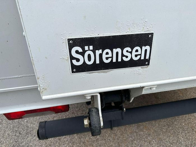 Iveco 35S16 - Koffer Transporter: das Bild 5 Iveco 35S16 - Koffer Transporter: das Bild 5